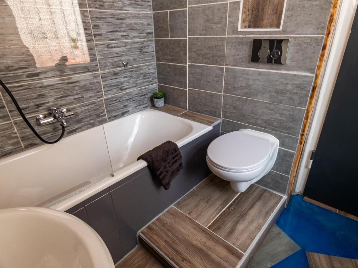 #213 Lux-Room - Zentrum Neuss - Naehe Duesseldorf Messe Mit Netflix & Prime Esterno foto